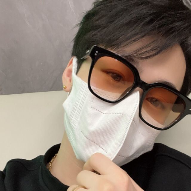 L sy头像